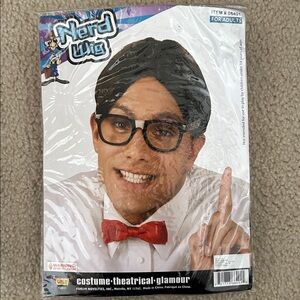 Nerd wig and accessory Kit. Halloween nerd.. Wig, glasses and suspenders.